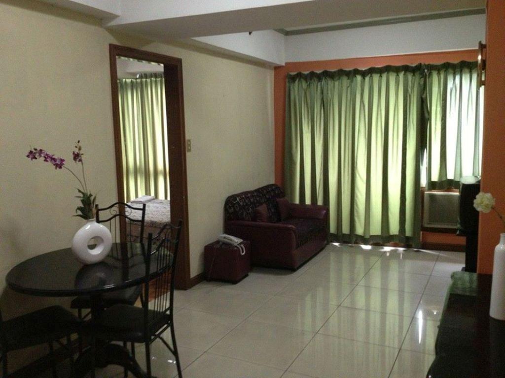 Mpt Suites Makati City Room photo