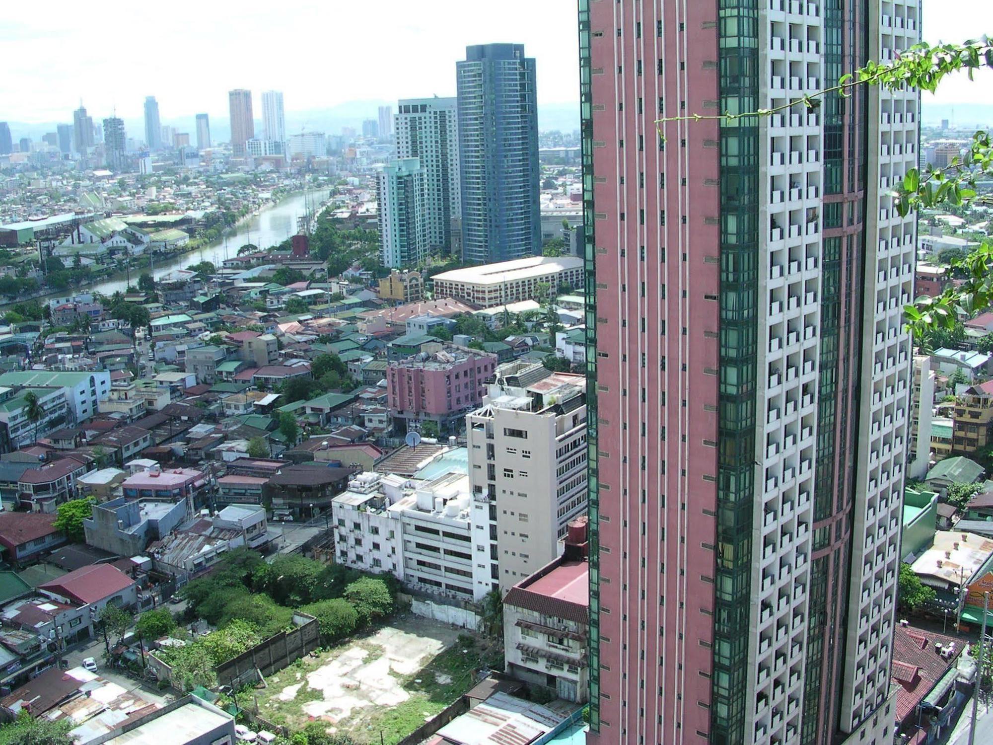 Mpt Suites Makati City Exterior photo